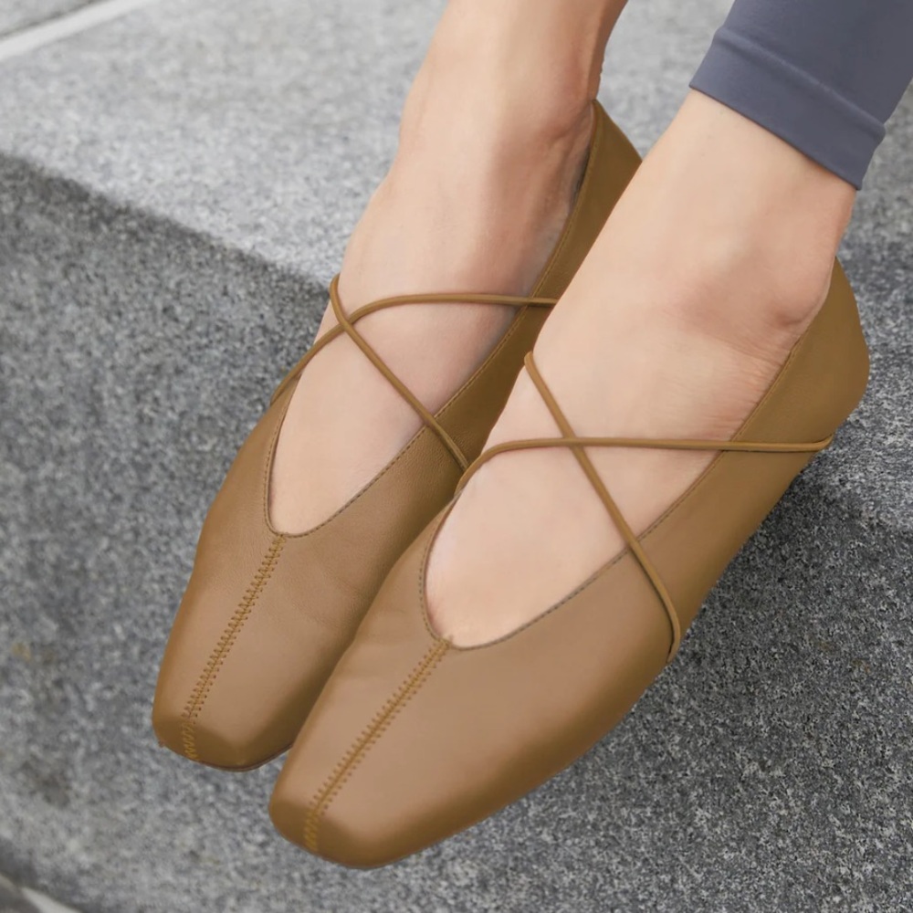 M. Gemi The Una Flats in Light Tan Nappa - Picture 11 of 12